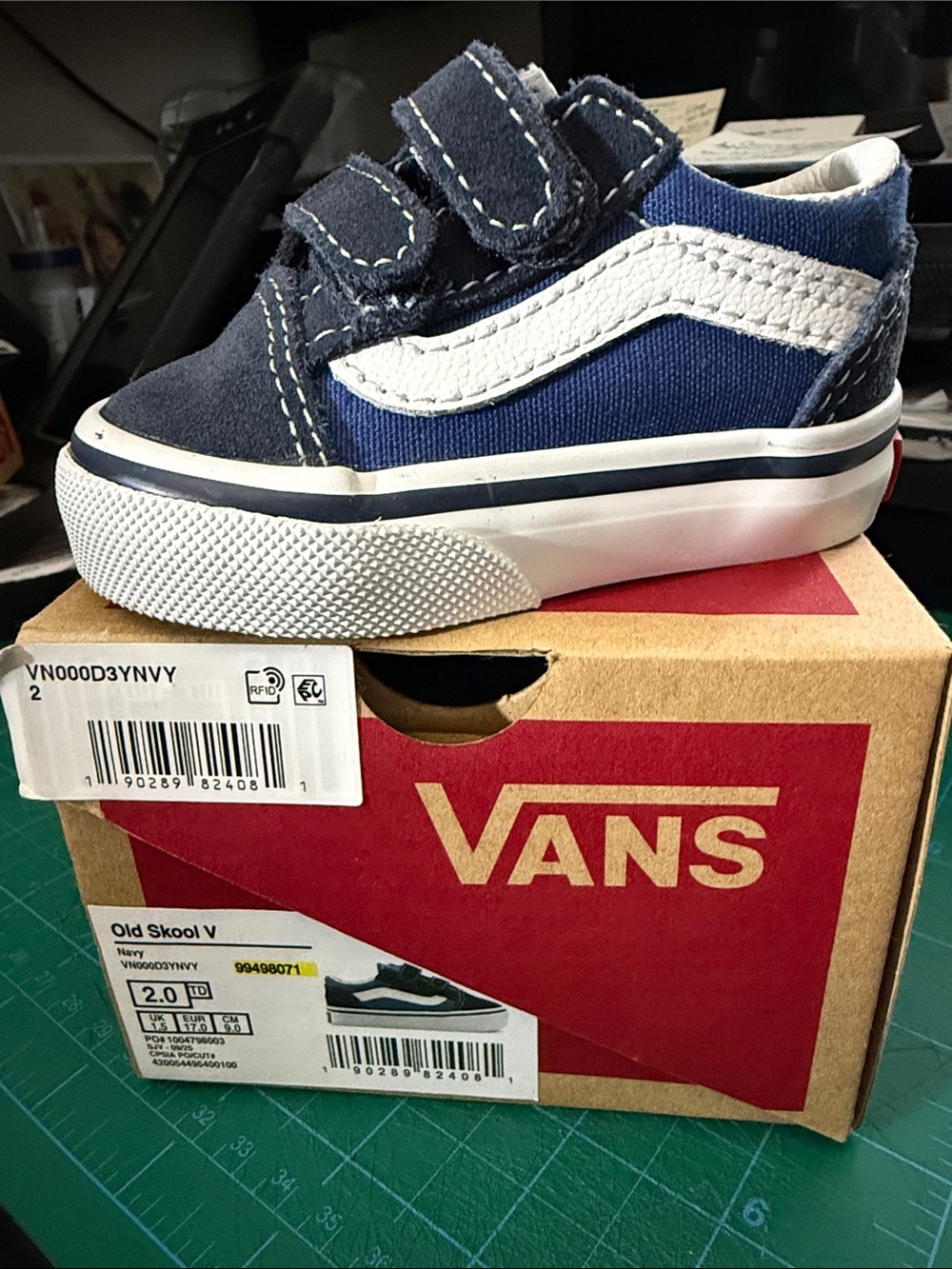 Vans Kids Navy and White Velcro Old Skool Sneaker